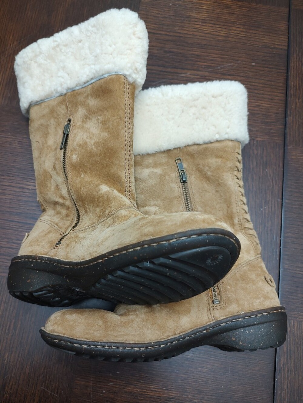 UGG Karyn Cuff Sheepskin Boots Womens Size 6.5 Tan Brown Pull Ons W/Zippers - Picture 10 of 10